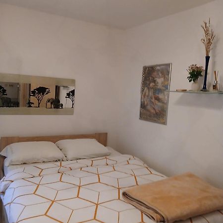 באקר Studio-Apartman Dejan מראה חיצוני תמונה